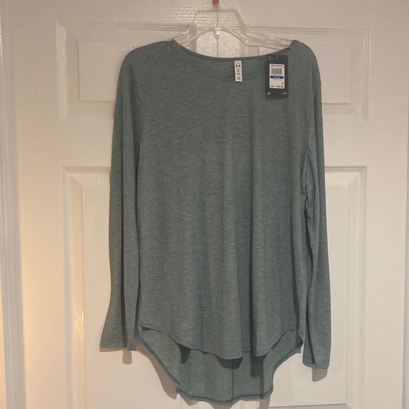 Under Armour Tops - Under Armour Breathe Long Sleeve Tee